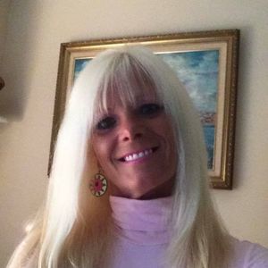 Meet your Posher, Leslie